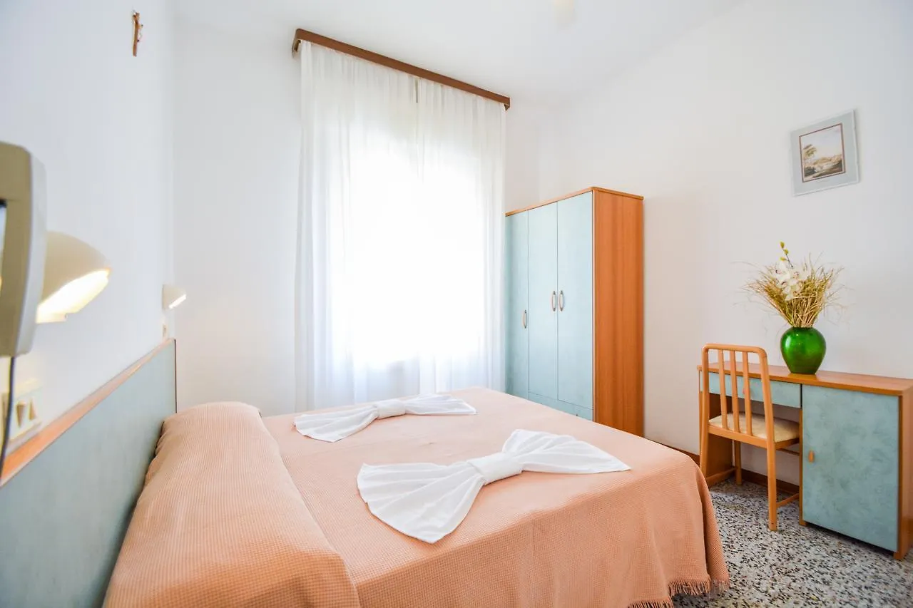 Albergo Leonarda Rimini 2*,