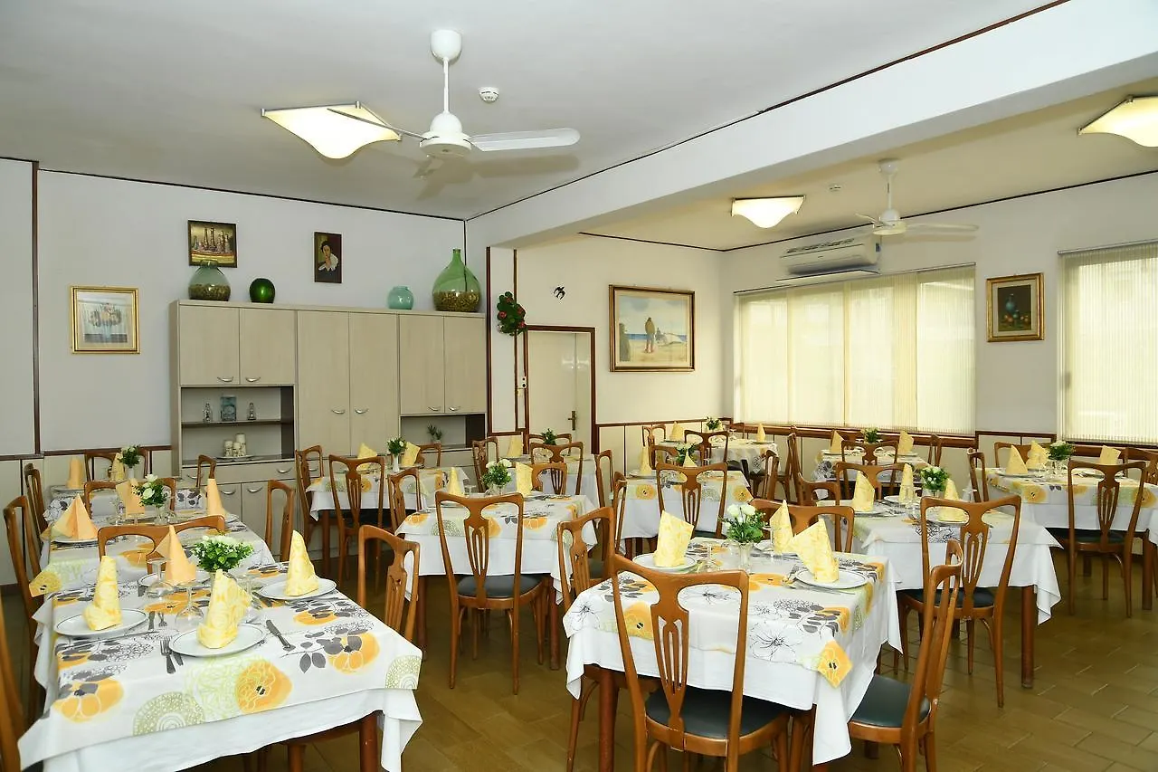 Hotel Albergo Leonarda Rimini