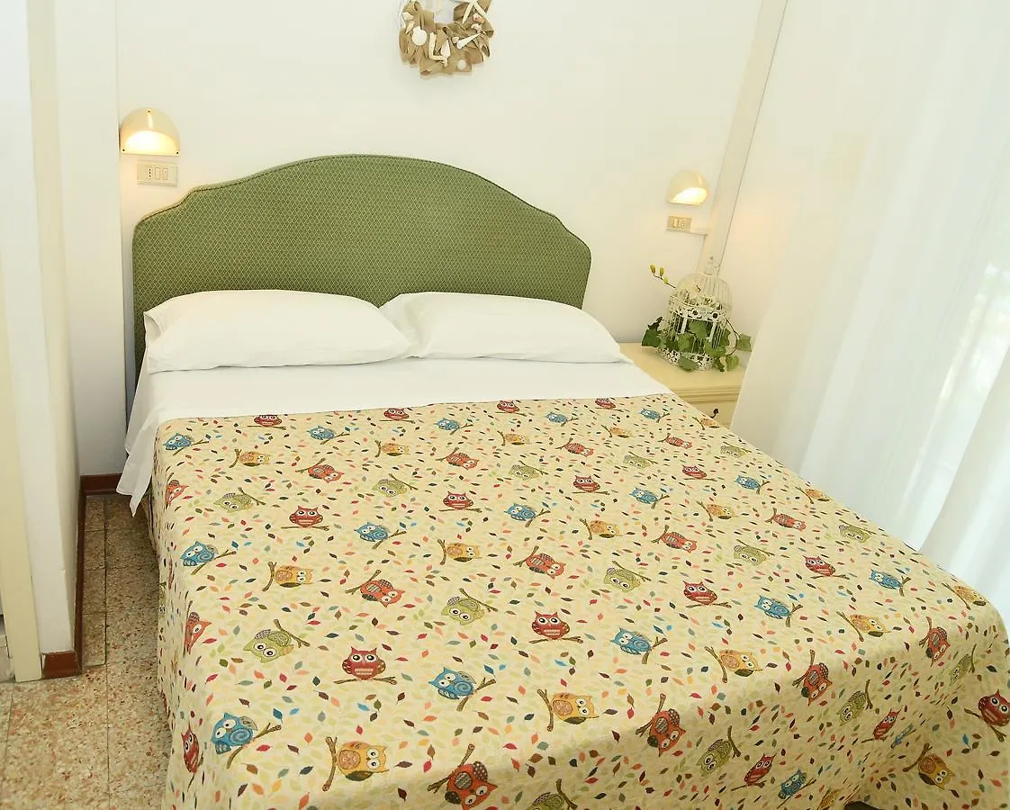 Albergo Leonarda Rimini 2*,  Italien